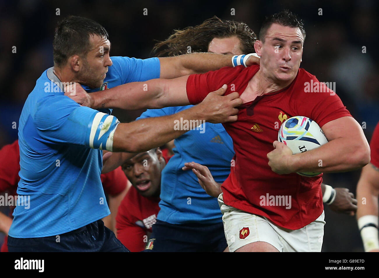 Rugby Union - Rugby-Weltmeisterschaft 2015 - Pool D - Frankreich V Italien - Twickenham Stadium. Der französische Louis Picamoles bricht während des Rugby-WM-Spiels im Twickenham Stadium in London aus. Stockfoto