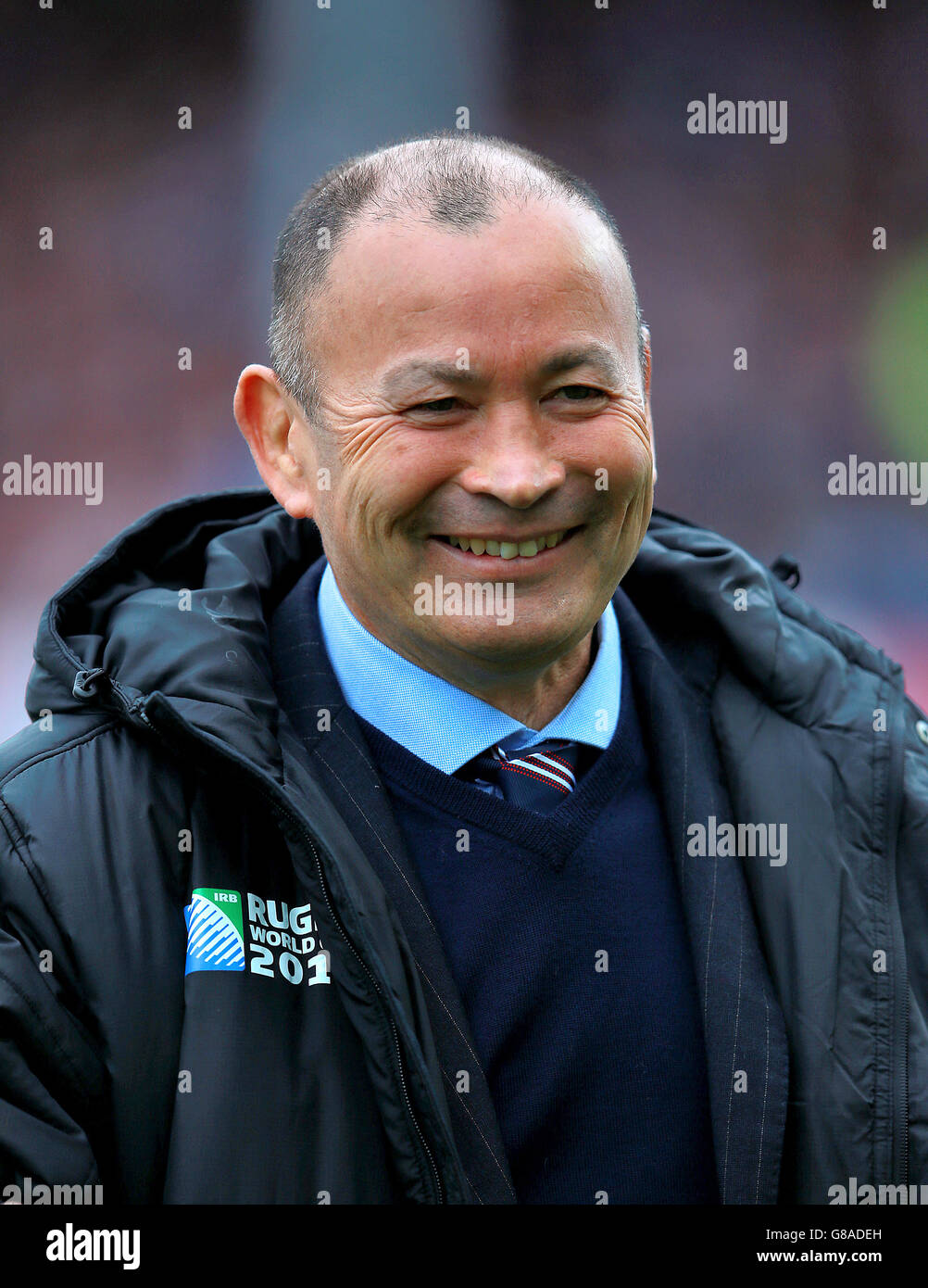 Japan-Cheftrainer Eddie Jones vor dem Rugby-Weltcup-Spiel im Kingsholm Stadium, Gloucester. Bilddatum: Mittwoch, 23. September 2015. Siehe PA Story RUGBYU Schottland. Bildnachweis sollte lauten: David Davies/PA Wire. Nur für Standbilder. Die Verwendung impliziert die Annahme von Abschnitt 6 der RWC 2015-Geschäftsbedingungen um:http://bit.ly/1MPElTL Rufen Sie +44 (0)1158 447447 an, um weitere Informationen zu erhalten. Stockfoto