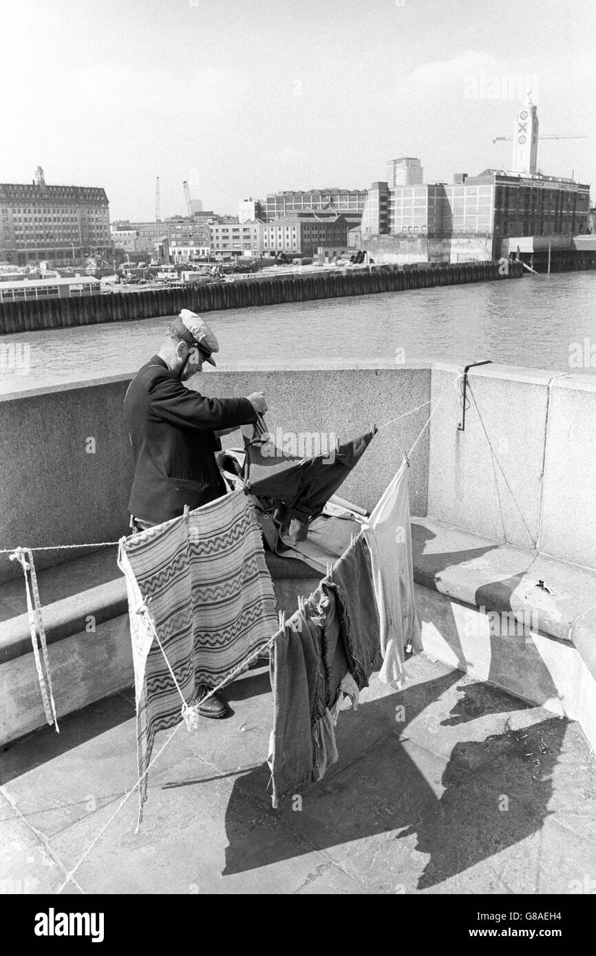 Mensch und Gesellschaft - Wäscherei in der Themse - London Stockfoto