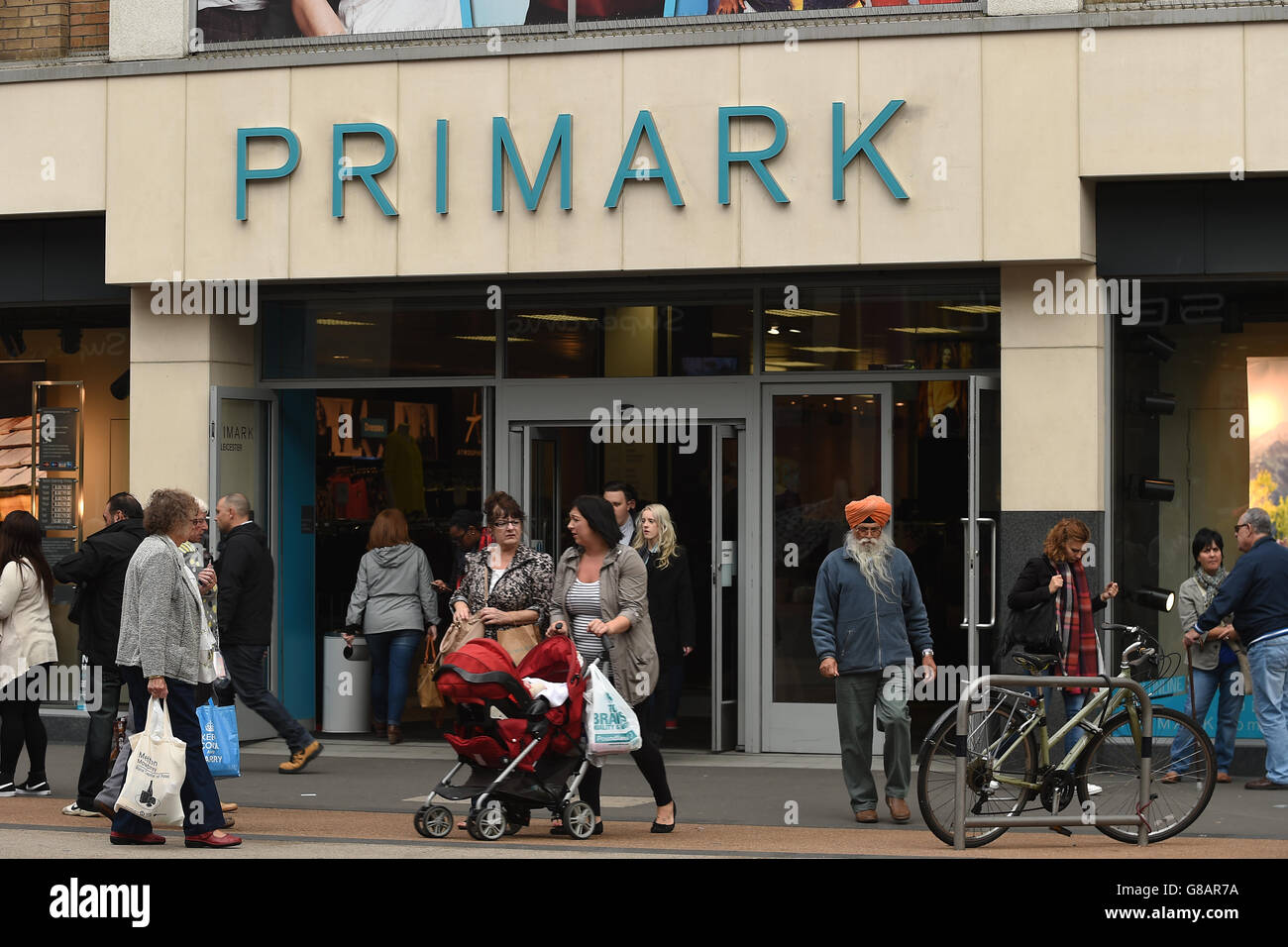 Allgemeine Ansicht des Primark-Ladens am Humberstone Gate in Leicester, wo Caroline Starmer behauptete, dass ein Wachmann entfernt Ihr Baby, als sie im Geschäft stillte Stockfoto