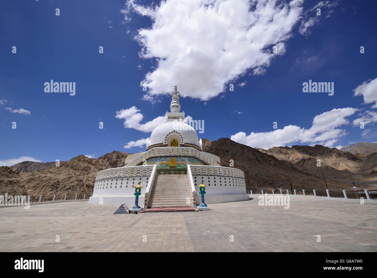 Shanti Stupa, Leh, Ladakh, Jammu und Kaschmir, Indien Stockfoto