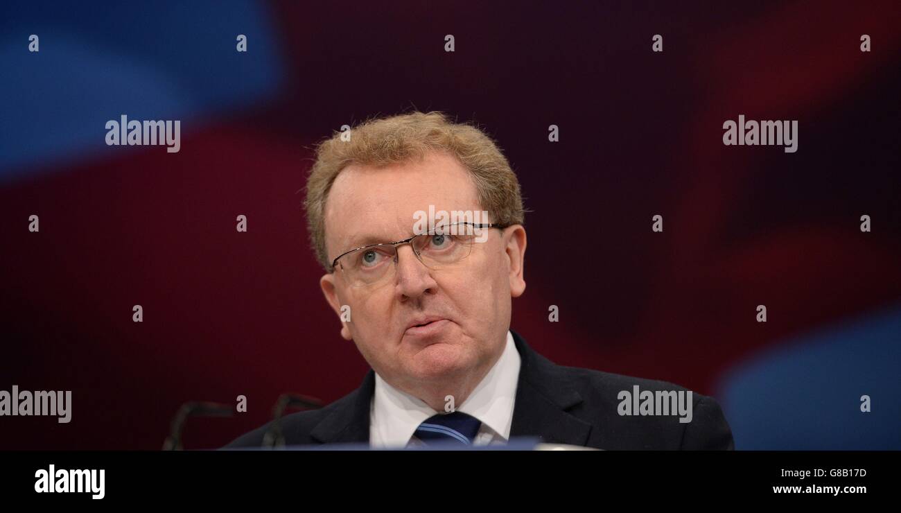 Der schottische Sekretär David Mundell spricht vor der Konferenz der Konservativen Partei in Manchester Central. Stockfoto