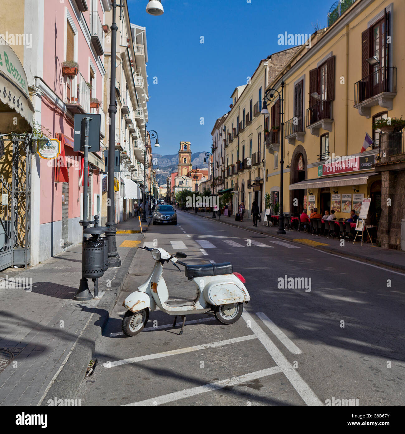 Motorroller geparkt, Sorrent, Italien Stockfoto