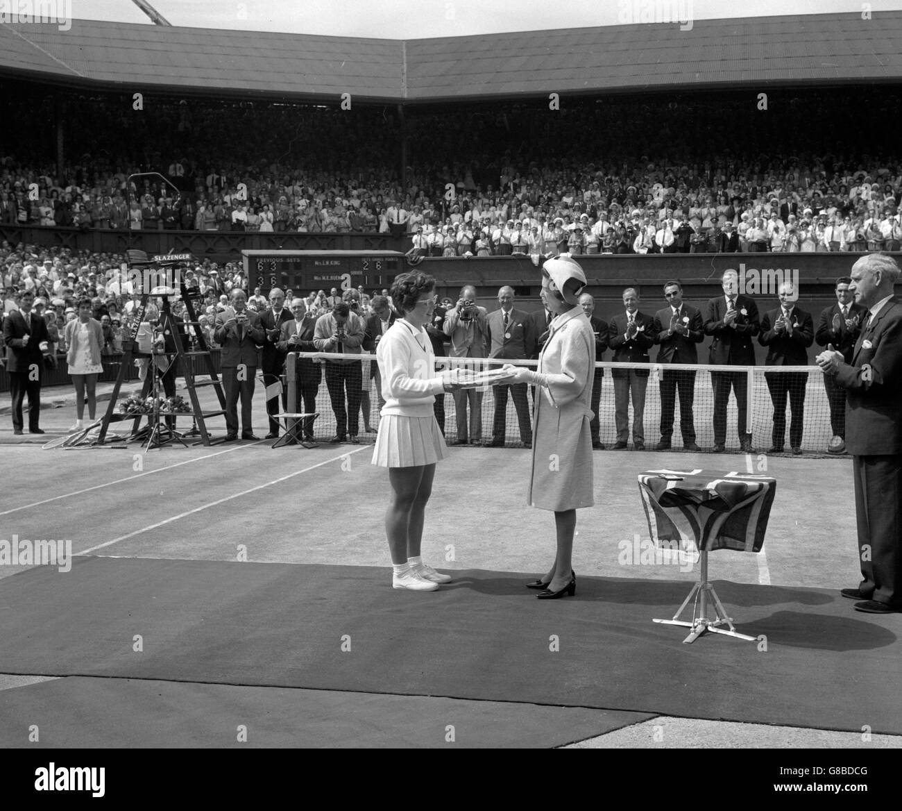 Tennis - Wimbledon Championships - Dameneinzel - Finale - Billie Jean King V Maria Bueno - Centre Court Stockfoto