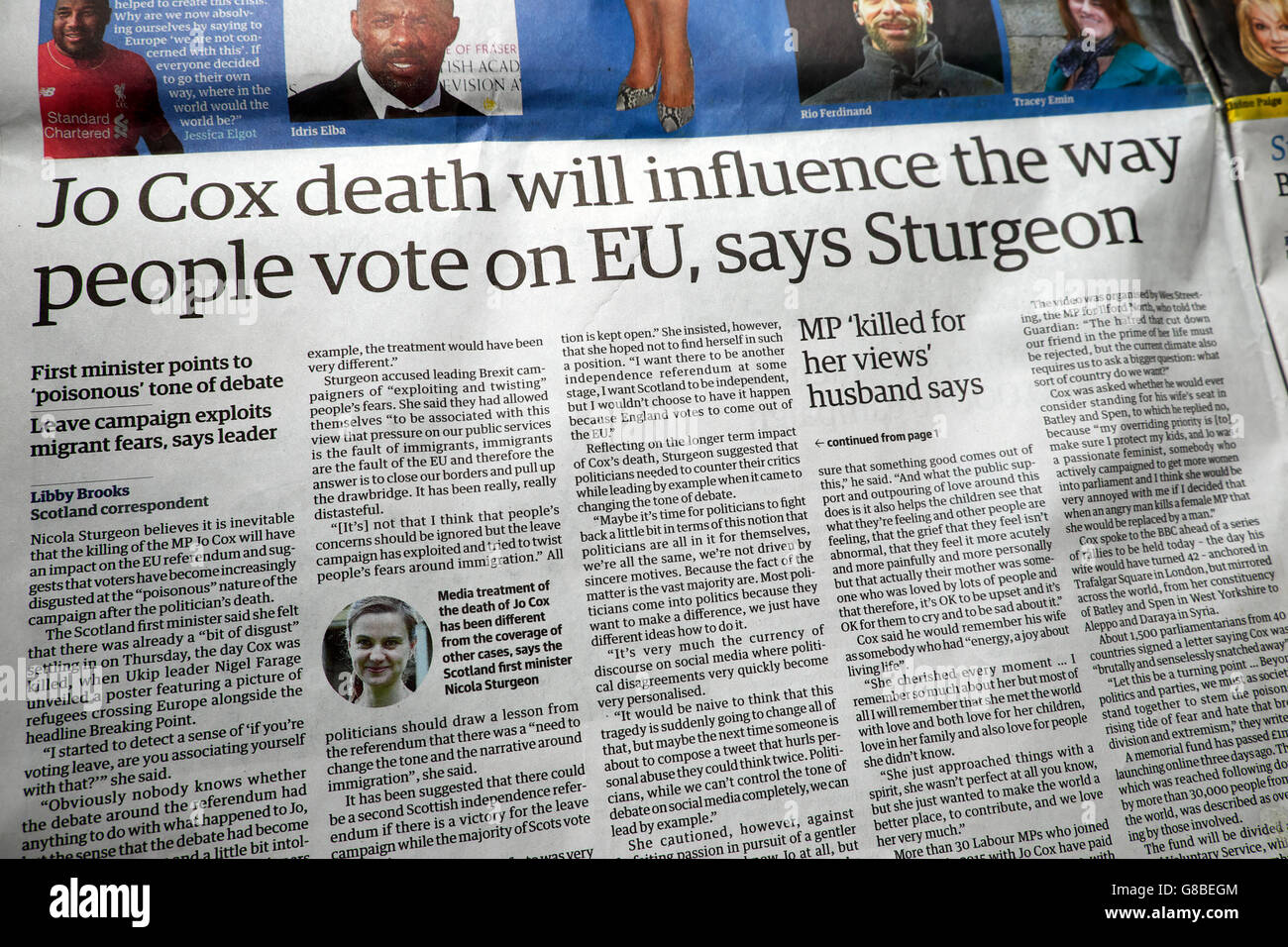 "Jo Cox Tod beeinflussen die Art, wie Menschen über EU abstimmen" Referendum Artikel im Guardian Zeitung 22. Juni 2016 London UK Stockfoto