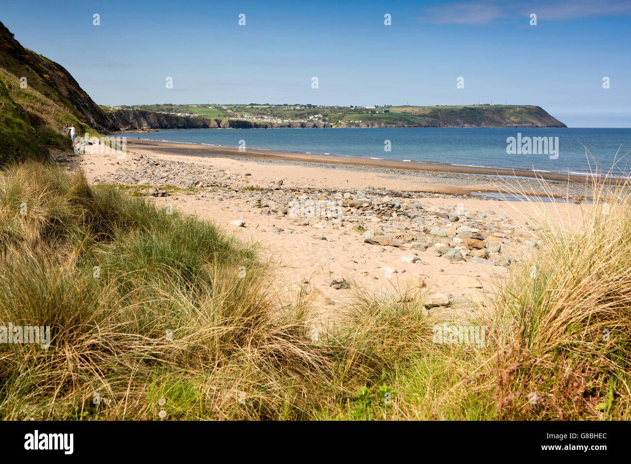 Großbritannien, Wales, Ceredigion, Penbryn, Strand, Blick nach Süden in Richtung Amberporth Stockfoto
