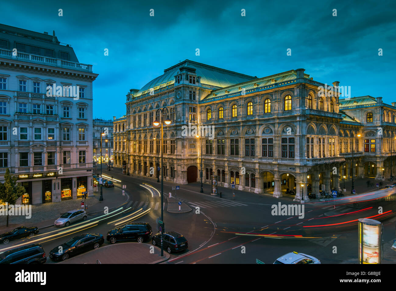 Der Wiener Staatsoper in der Nacht, Wien, Österreich Stockfoto