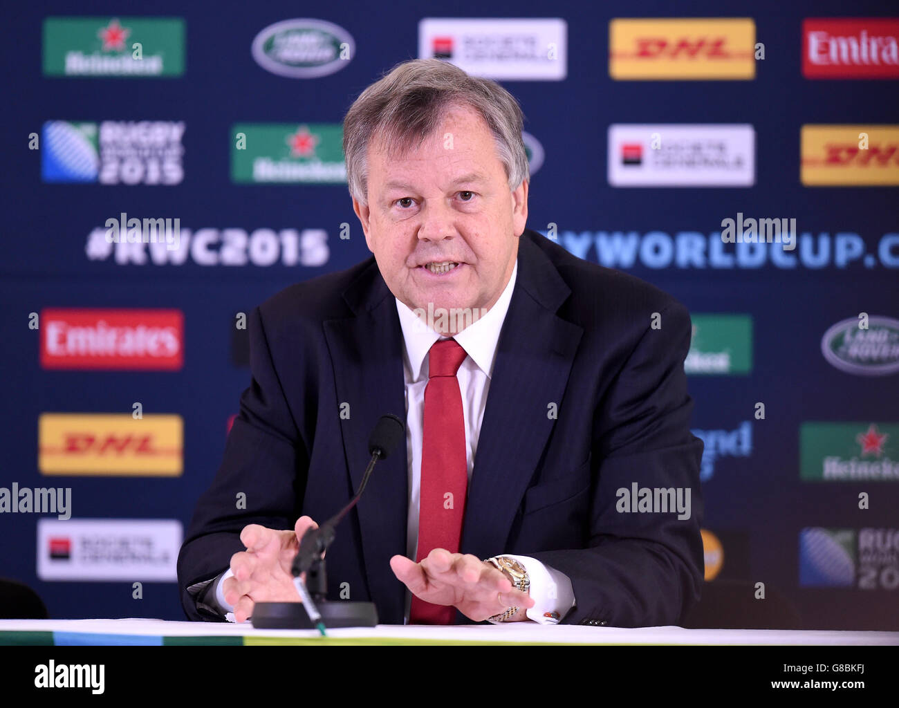 Ian Ritchie, Vorsitzender der Rugby Football Union, während einer Pressekonferenz im Pennyhill Park, Bagshot. Stockfoto