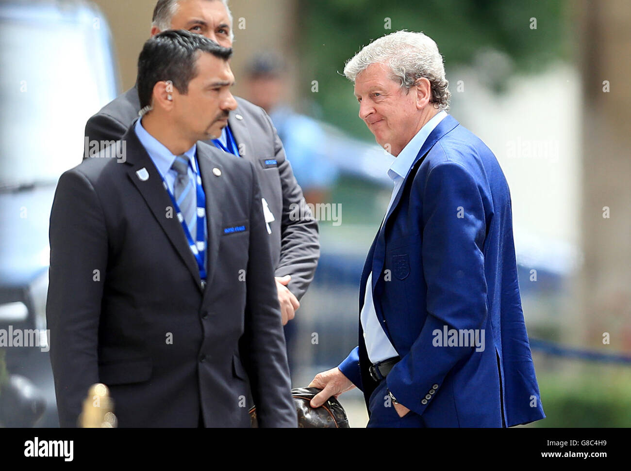 Ausgehende England Manager Roy Hodgson kommt im Team-Hotel in Chantilly, Frankreich. England schied in der Runde der 16 Phase der Europameisterschaft 2016 gestern Abend nach der Niederlage 2-1 gegen Island. Stockfoto