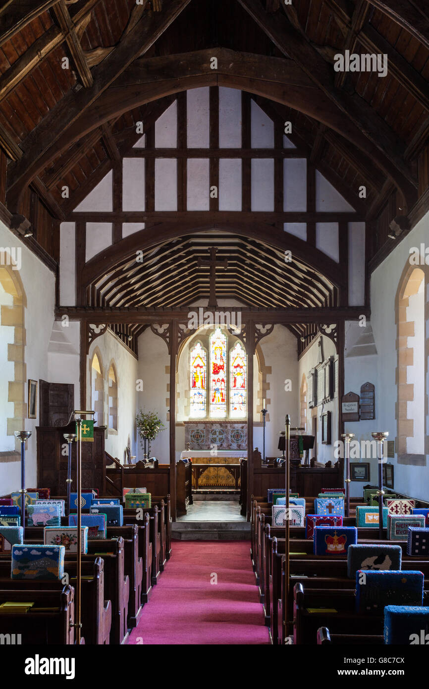 Das Innere von St. Michael und alle Engel Kirche, Wentnor, in der Nähe von Bischofsburg, Shropshire, UK Stockfoto