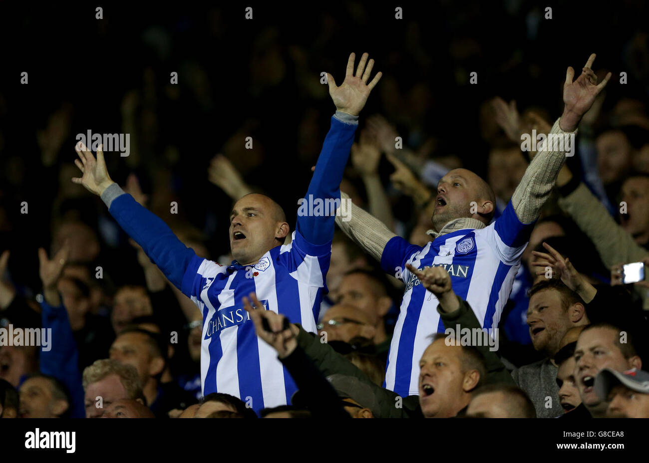 Die Fans von Sheffield Wednesday feiern das erste Tor ihrer Seite Spiel Stockfoto