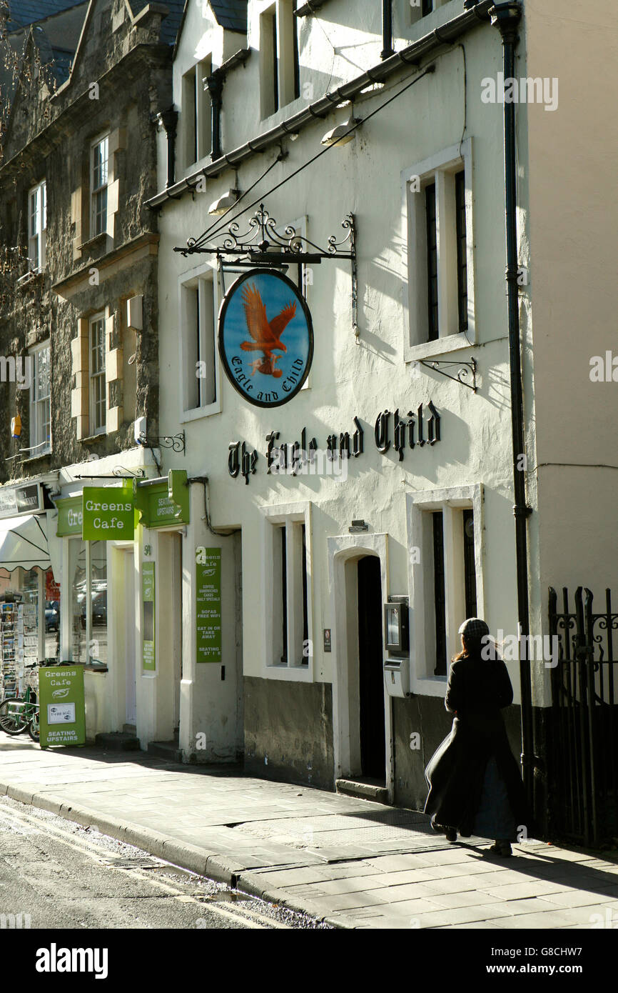 Oxford-Pubs, der Adler und Kind auf St. Giles war der Treffpunkt der J R R Tolkien und C S Lewis und anderen Mitgliedern der Ahnungen Stockfoto