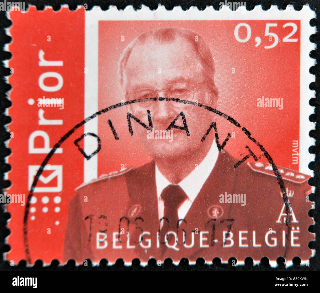 Belgien - CIRCA 2006: Eine Briefmarke gedruckt in Belgien zeigt König Albert II. von Belgien, circa 2006 Stockfoto