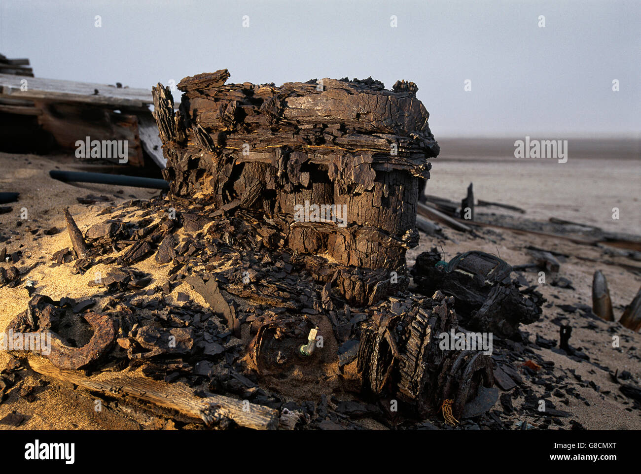 Alten erodiert Motor, Meob Bay, Skeleton Coast, Namibia. Stockfoto