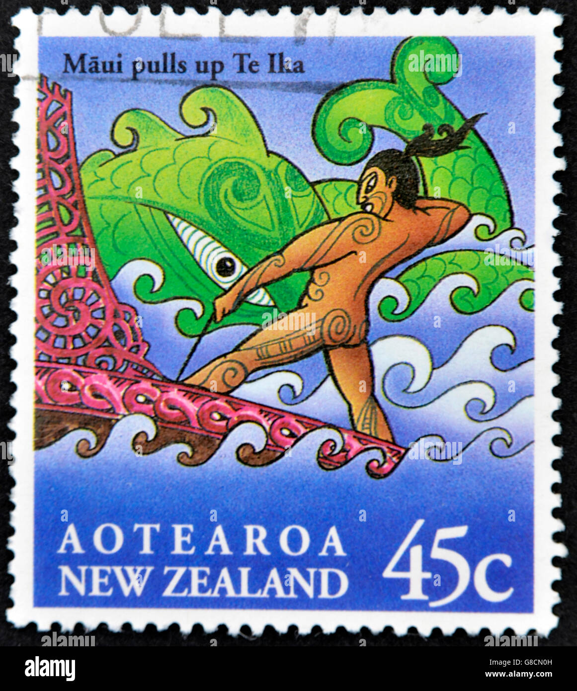 Neuseeland - CIRCA 1994: Eine Briefmarke gedruckt in Neuseeland zeigt Bild eine Szene aus einer Mauri Volkslegende circa 1994 Stockfoto