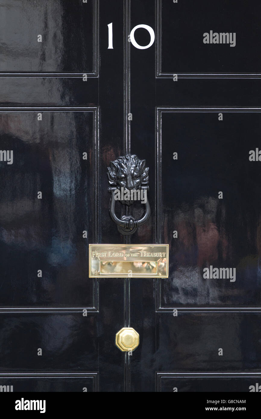 Nr. 10 Downing Street, bekannt als Nummer 10, offizielle Residenz und Amt des britischen Premierministers, Westminster, London, UK Stockfoto