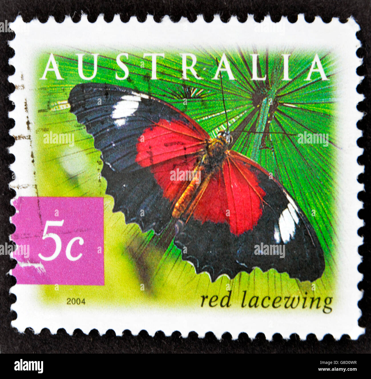 Australien - ca. 2004: Eine Briefmarke gedruckt in Australien zeigt Schmetterling rot Florfliege, Cethosia Biblis, ca. 2004 Stockfoto