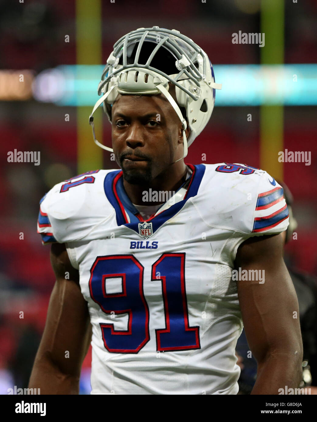 Gridiron - NFL International Series 2015 - Buffalo Bills gegen Jacksonville Jaguars - Wembley Stadium. Manny Lawson Von Buffalo Bills Stockfoto