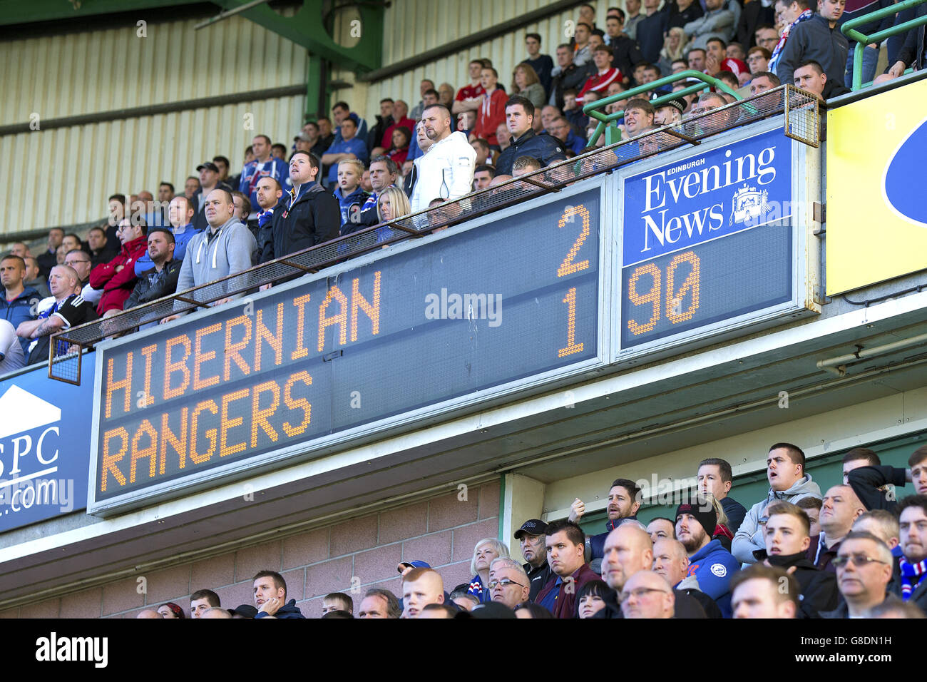 Das Punktebrett am Ende des Ladbrokes Scottish Championship Matches in der Easter Road, Edinburgh. Stockfoto