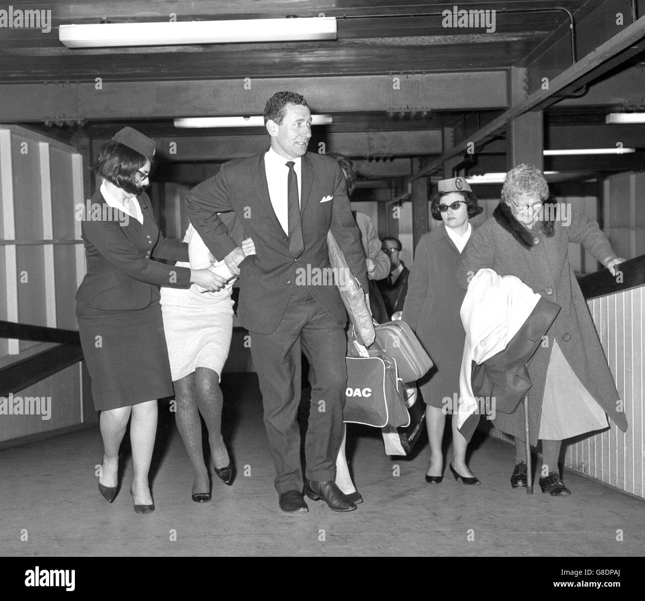 Kriminalität - Pamela Lois Herrn Verhaftung - London Flughafen Stockfoto