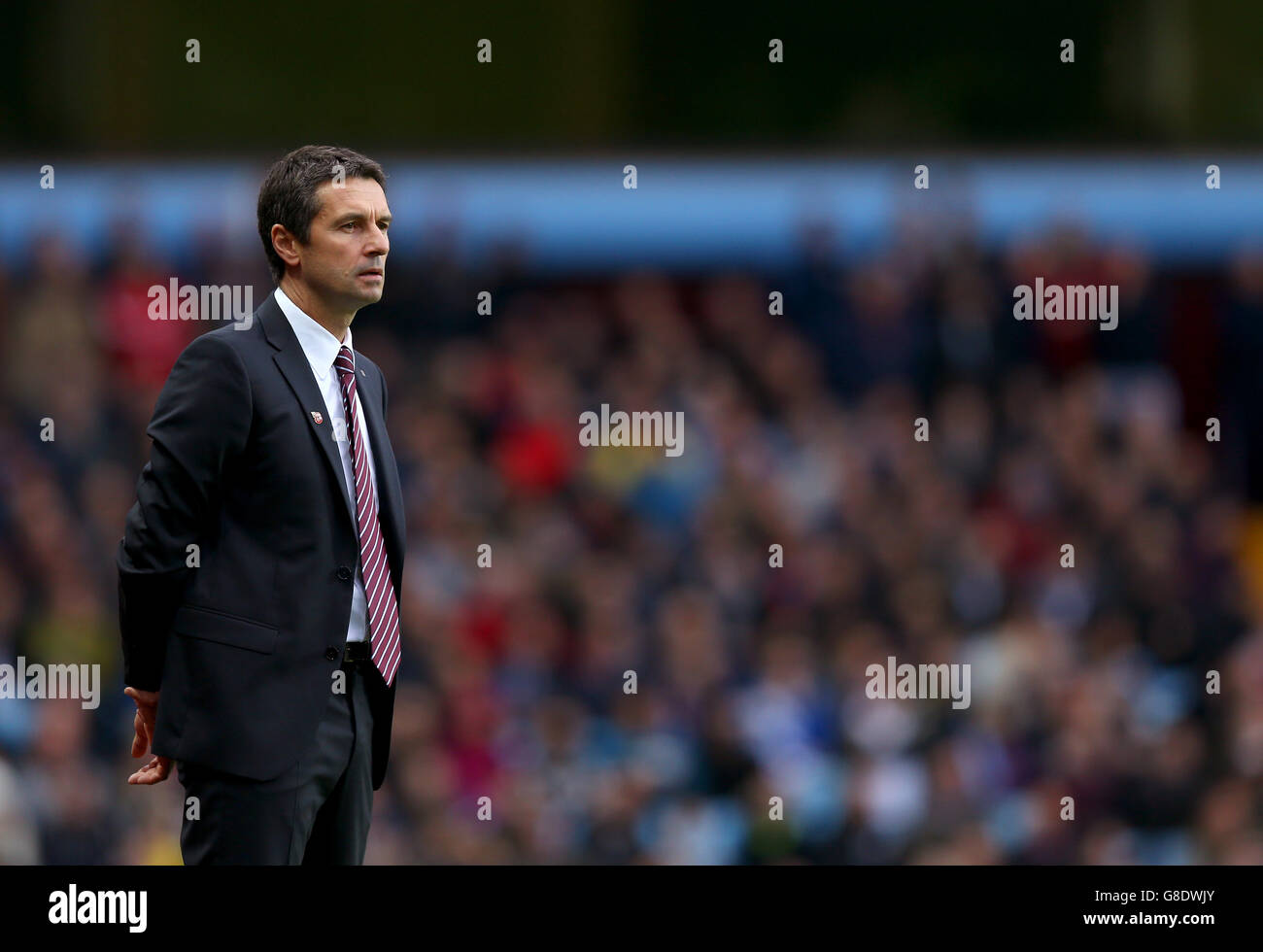 Fußball - Barclays Premier League - Aston Villa gegen Manchester City - Villa Park. Aston Villa Manager Remi Garde Stockfoto