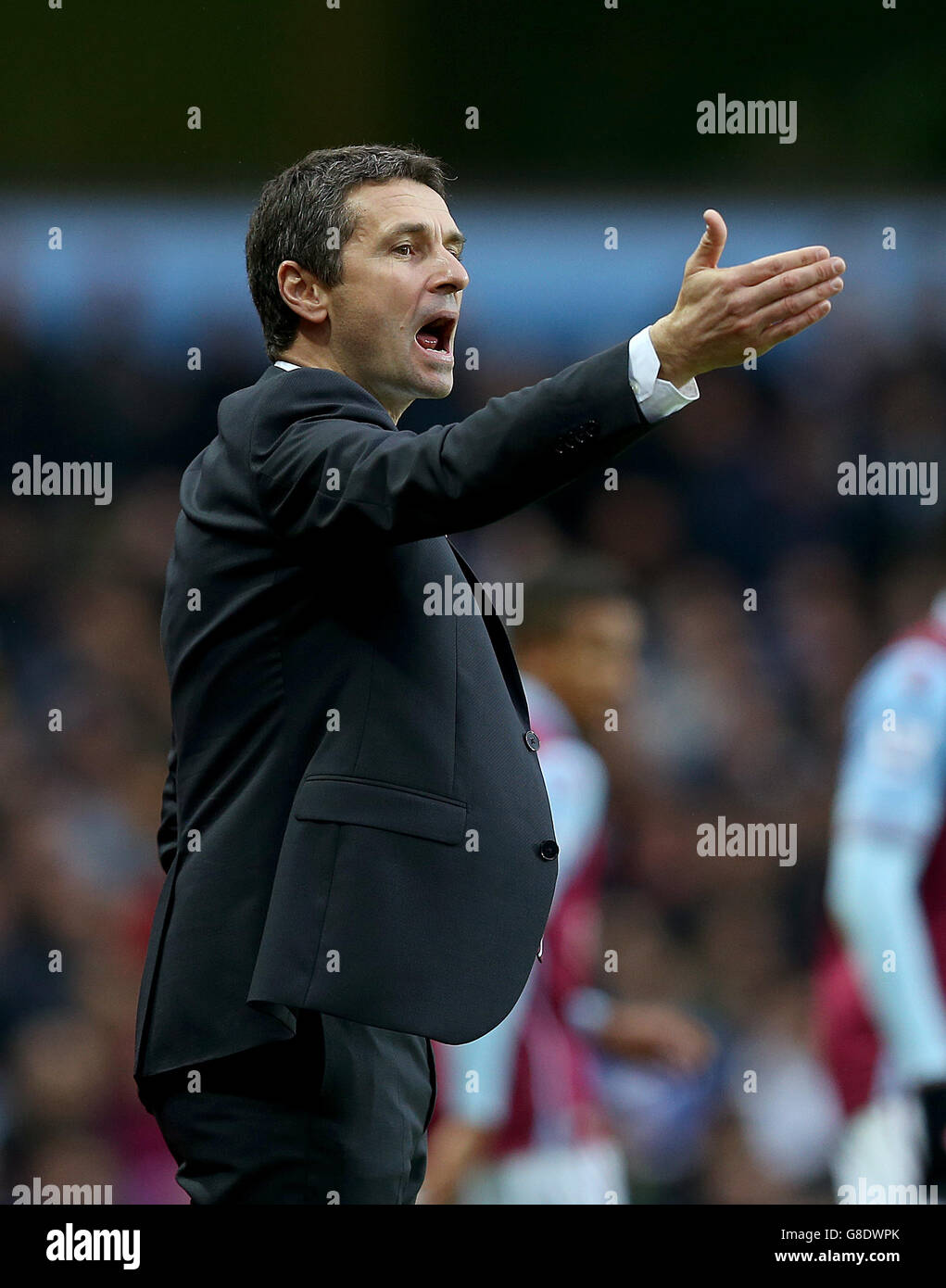 Fußball - Barclays Premier League - Aston Villa gegen Manchester City - Villa Park. Aston Villa Manager Remi Garde Stockfoto