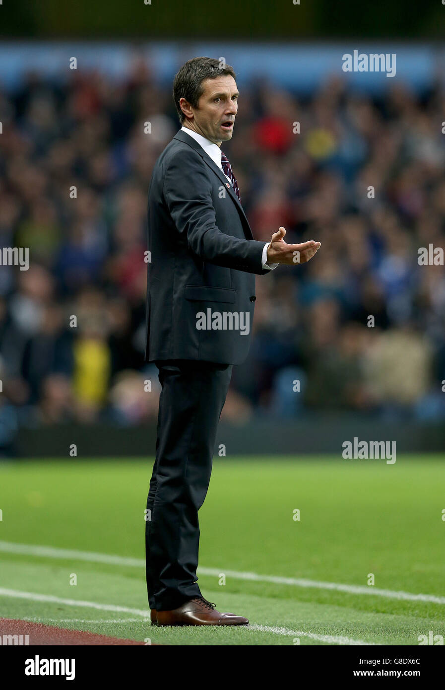 Fußball - Barclays Premier League - Aston Villa gegen Manchester City - Villa Park. Aston Villa Manager Remi Garde Stockfoto