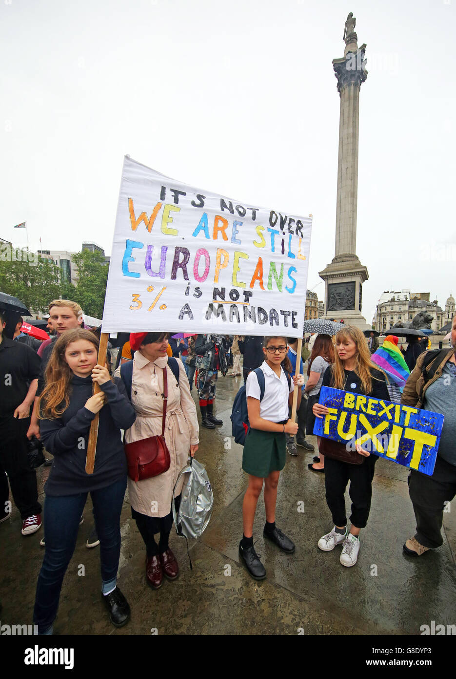 Demonstranten am London bleibt Anti-Austritt Demonstration, Trafalgar Square, London Stockfoto