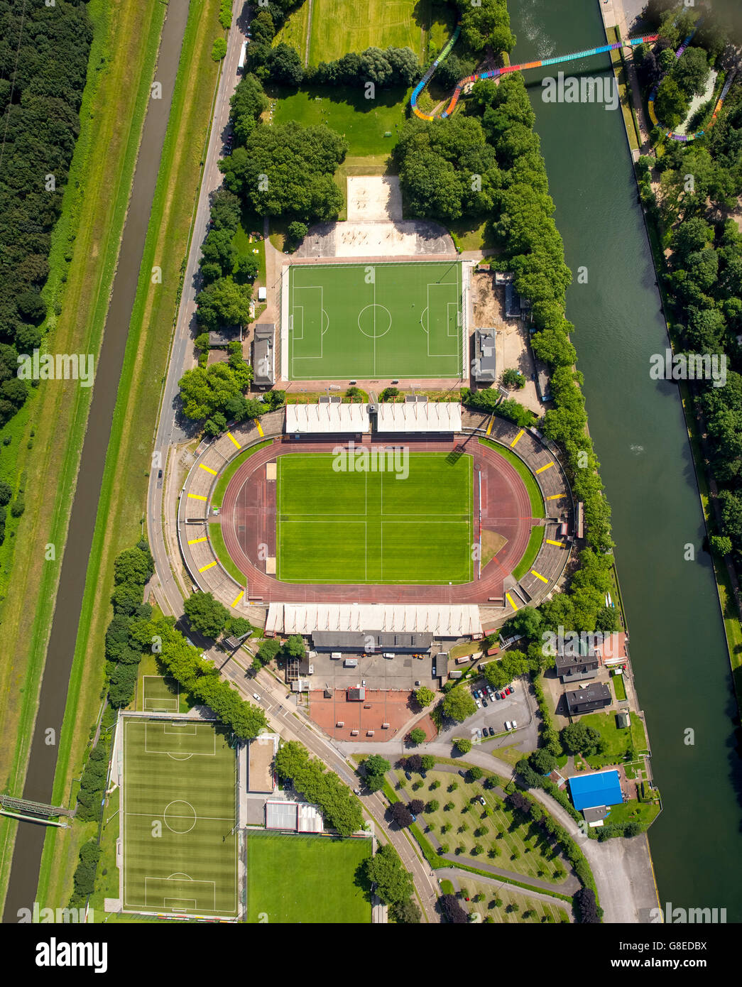 Stadion Niederrhein, SC Rot-Weiß Oberhausen e.V., TC Sterkrade 1869 e.V., Emscher Rhein-Herne-Kanal, Oberhausen Antenne anzeigen, Stockfoto