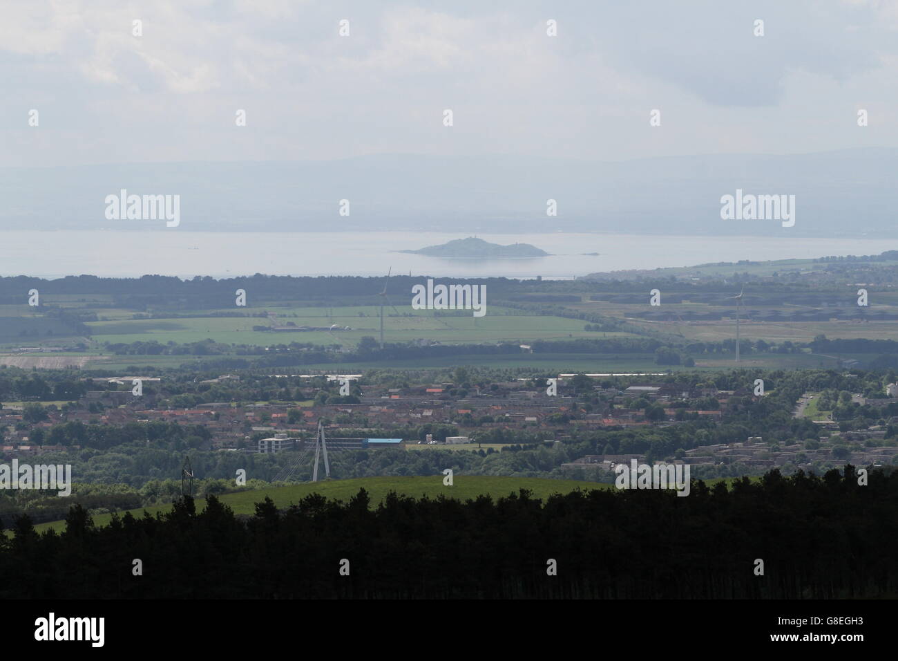 Fernblick über Inchkeith im Firth of Forth Schottland Juni 2016 Stockfoto