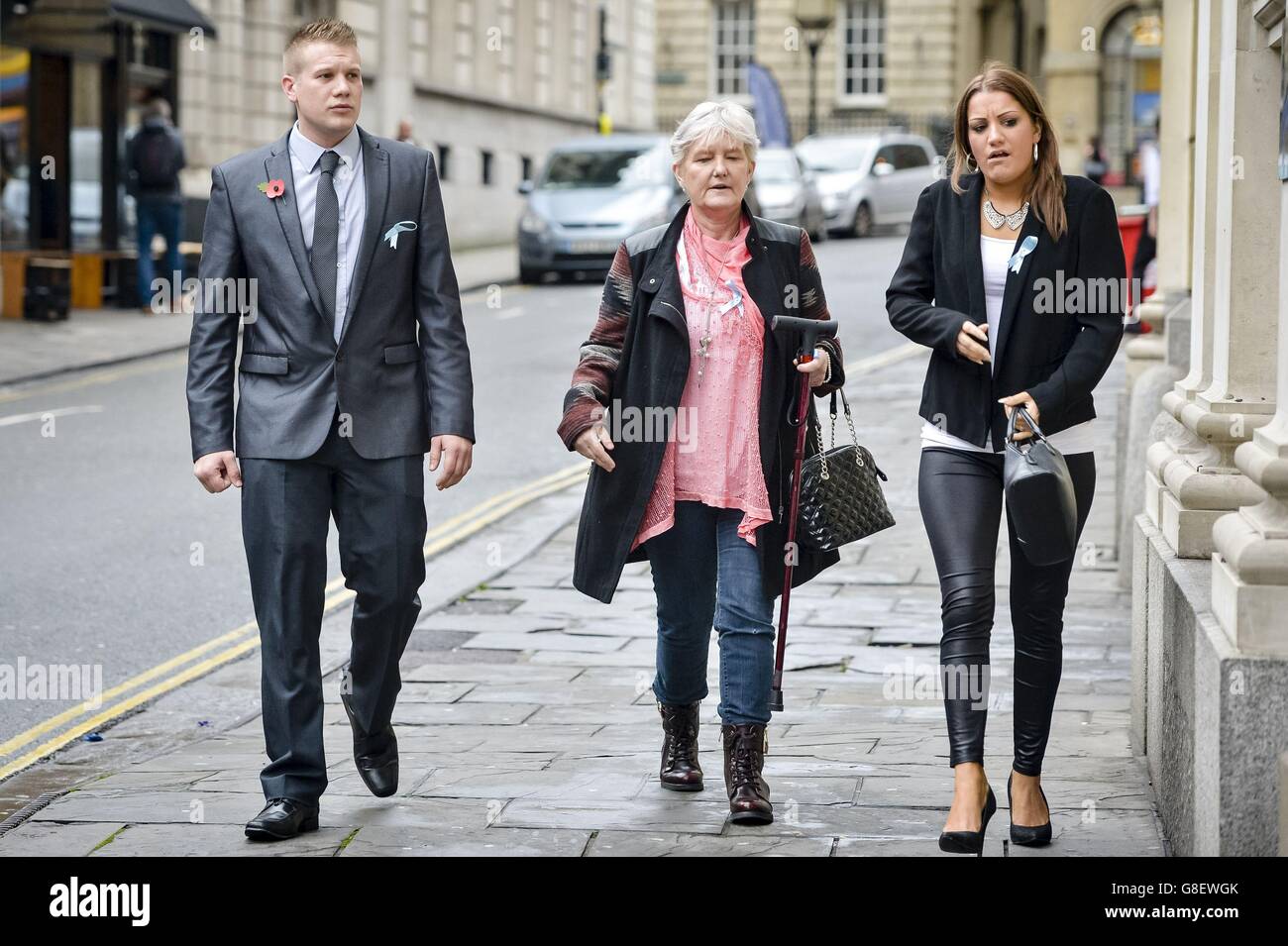 Familie und Freunde von Becky Watts kommen zum Bristol Crown Court für den Prozess wegen ihres Mordes. Stockfoto