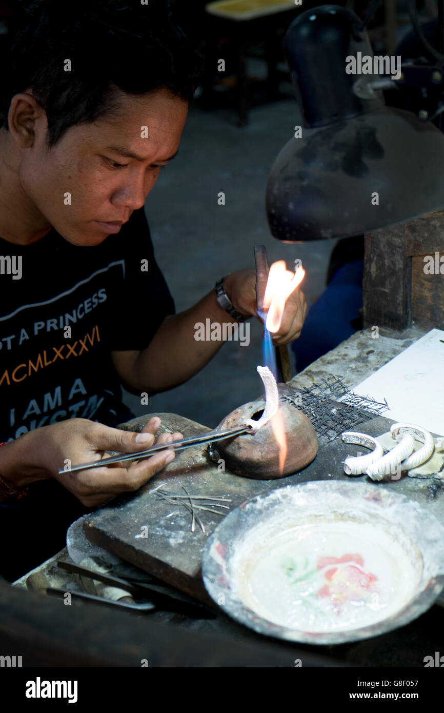 Silberschmiede in Bali, Indonesien Stockfoto