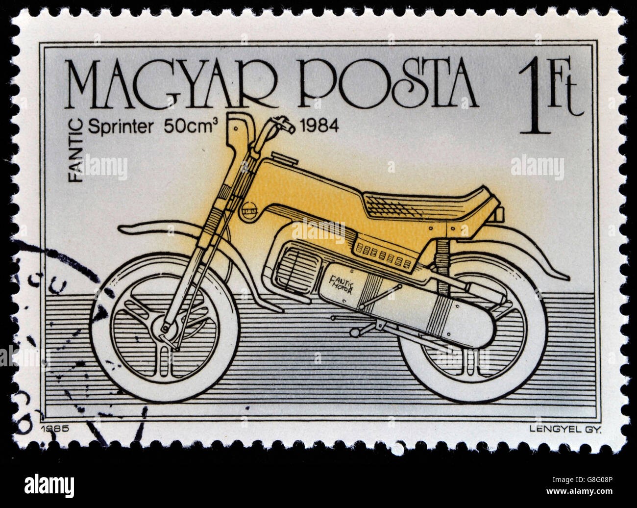 Ungarn - ca. 1985: Eine Briefmarke gedruckt in Ungarn zeigt Fantic Sprinter 50cm 1984, ca. 1985. Stockfoto