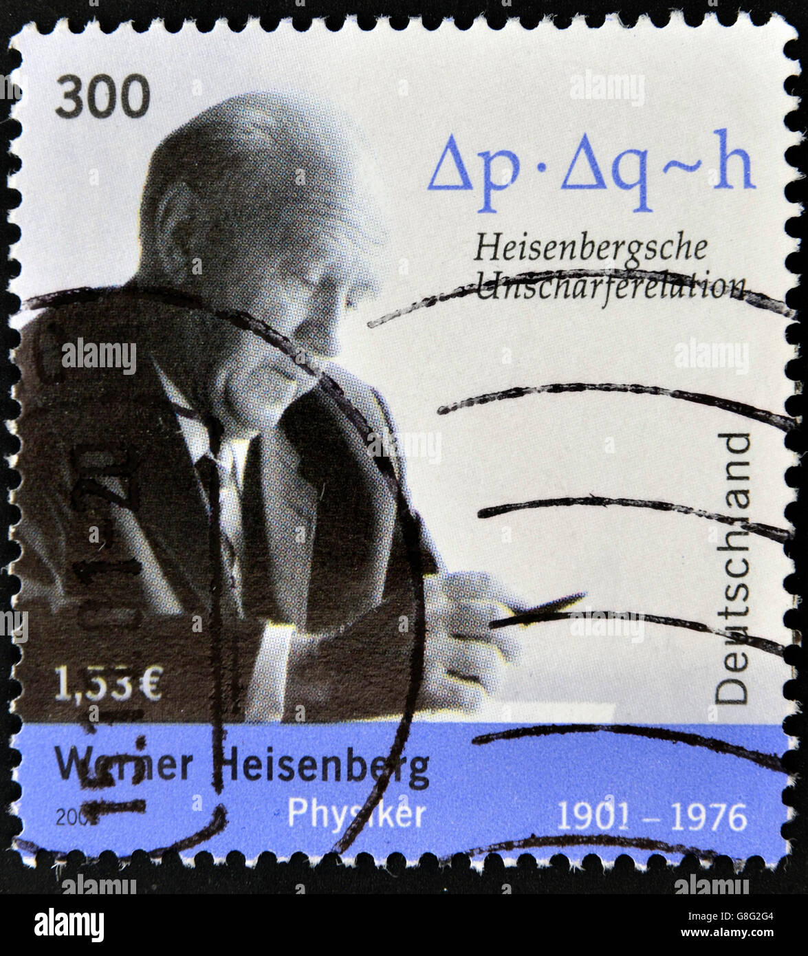 Deutschland - ca. 2001: Eine Briefmarke gedruckt in Deutschland zeigt Werner Heisenberg, ca. 2001 Stockfoto