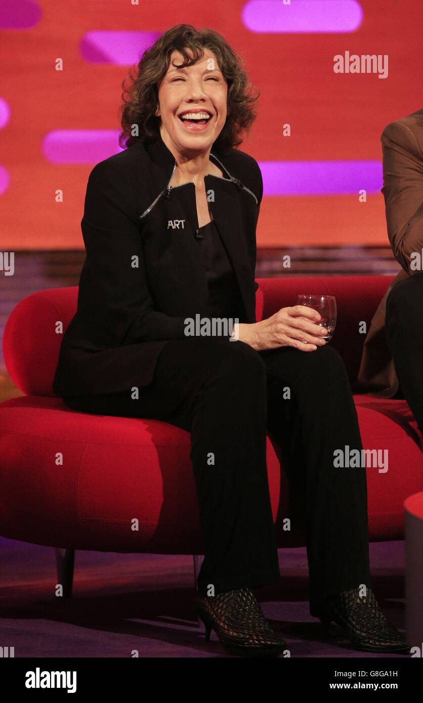 Lily Tomlin während der Dreharbeiten zur Graham Norton Show in den London Studios, Süd-London, die am Freitagabend auf BBC One ausgestrahlt werden. Stockfoto