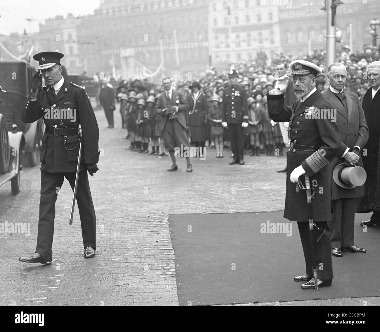 King George V eröffnet das Gladstone Dock in Liverpool. Stockfoto