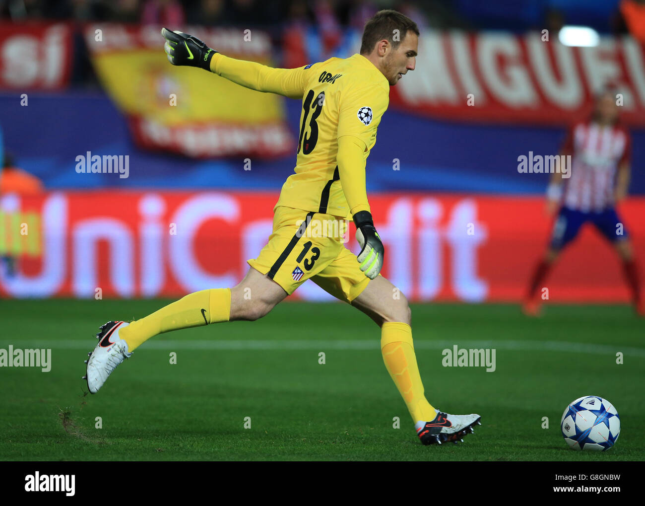 Atletico Madrid / Galatasaray - UEFA Champions League - Gruppe C - Estadio Vicente Calderon. Atletico Madrid Torwart Jan Oblak Stockfoto