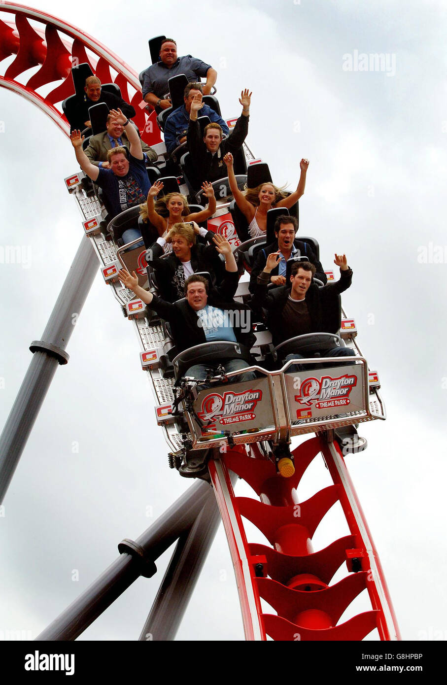3 Million Rollercoaster G Force, die erste Fahrt auf der Welt, die ein revolutionäres Hüftrückhaltesystem für Adrenalin-Junkies aller Größen verwendet. Stockfoto