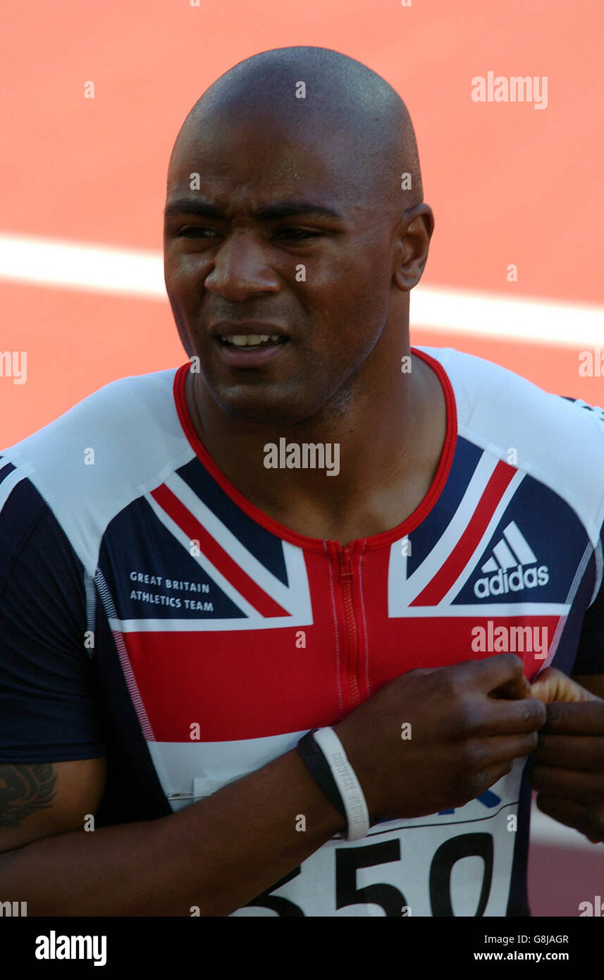 Leichtathletik - IAAF Leichtathletik-Weltmeisterschaften - Helsinki 2005 - Olympiastadion. Der britische Mark Lewis-Francis Stockfoto