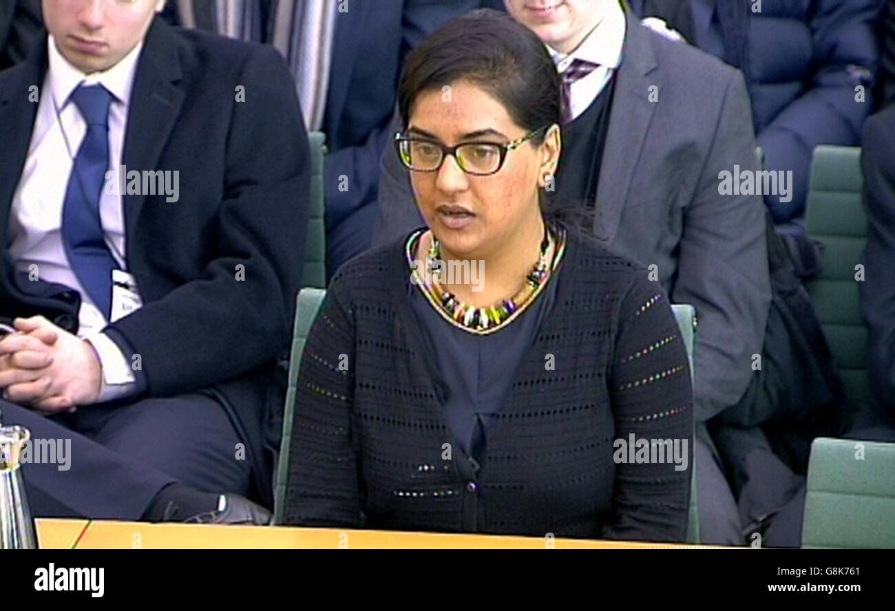 Konika Dhar, die Schwester Abu Rumaysah, gibt dem Innenausschuss im Portcullis House, London, Beweise. Stockfoto