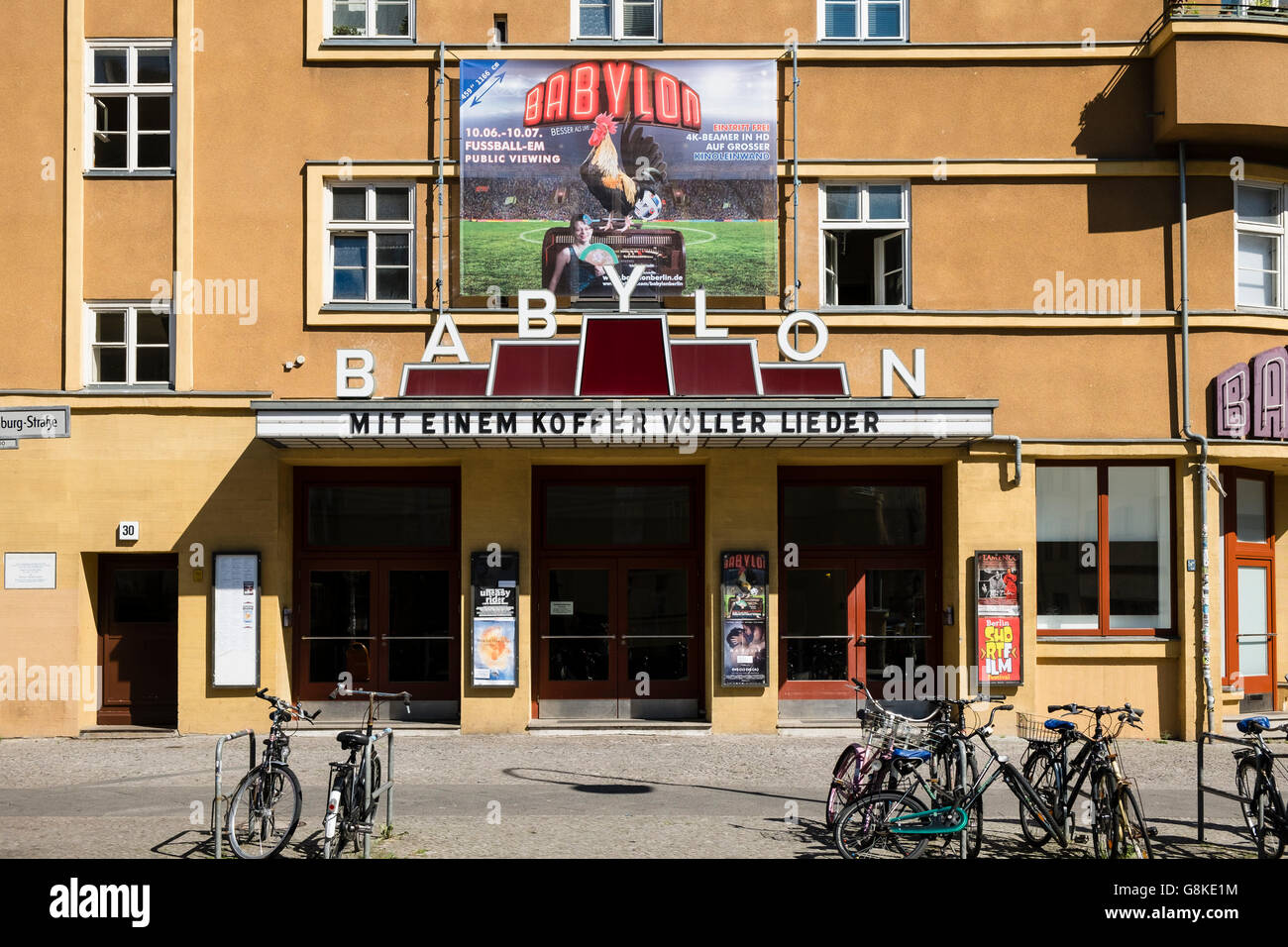 Außenseite des alten Babylon-Kino in Mitte Berlin Deutschland ...