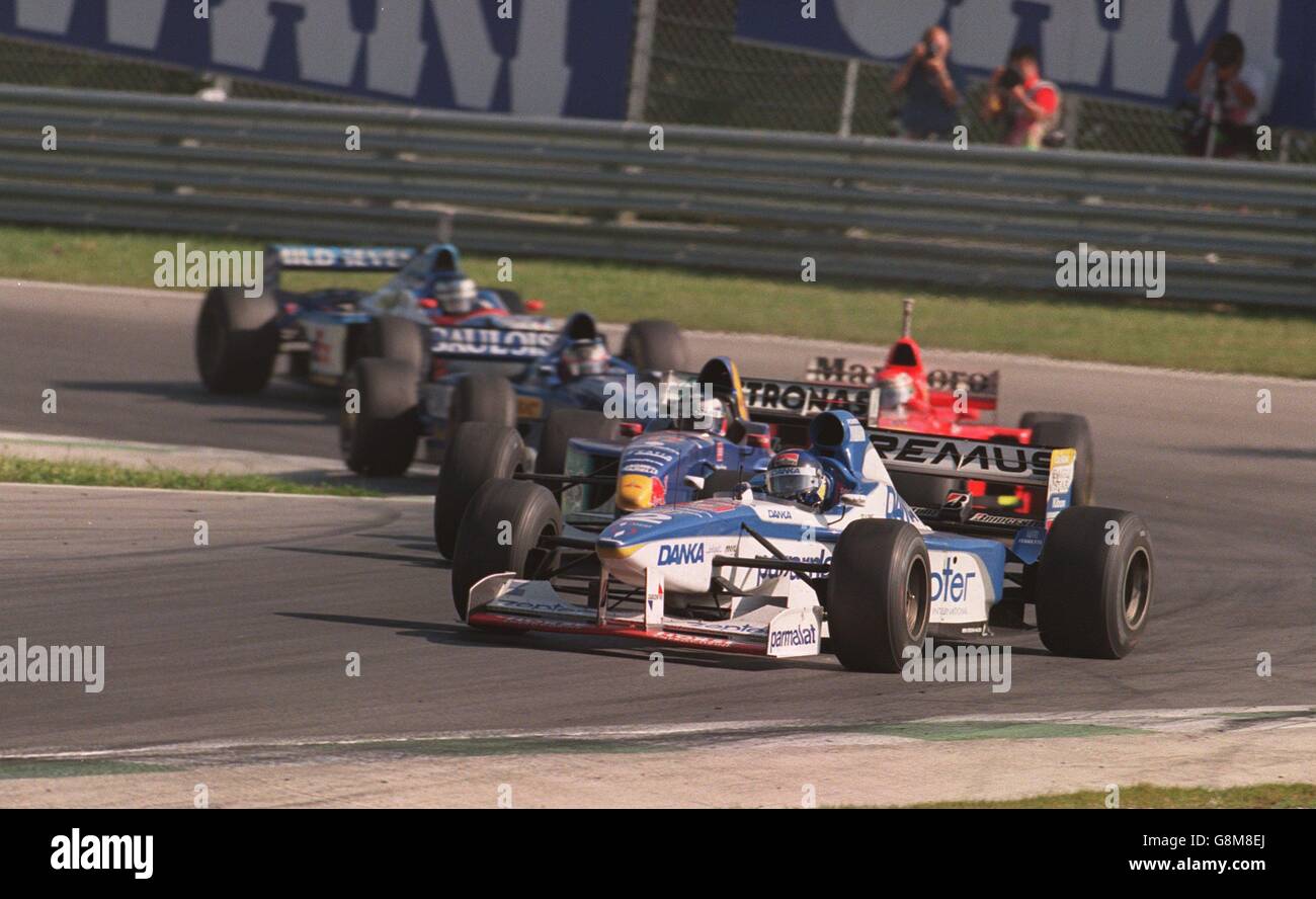 Formel 1 Motorsport - Großer Preis Von Österreich. Pedro Diniz (vorne) führt das Spiel beim Großen Preis von Österreich an Stockfoto