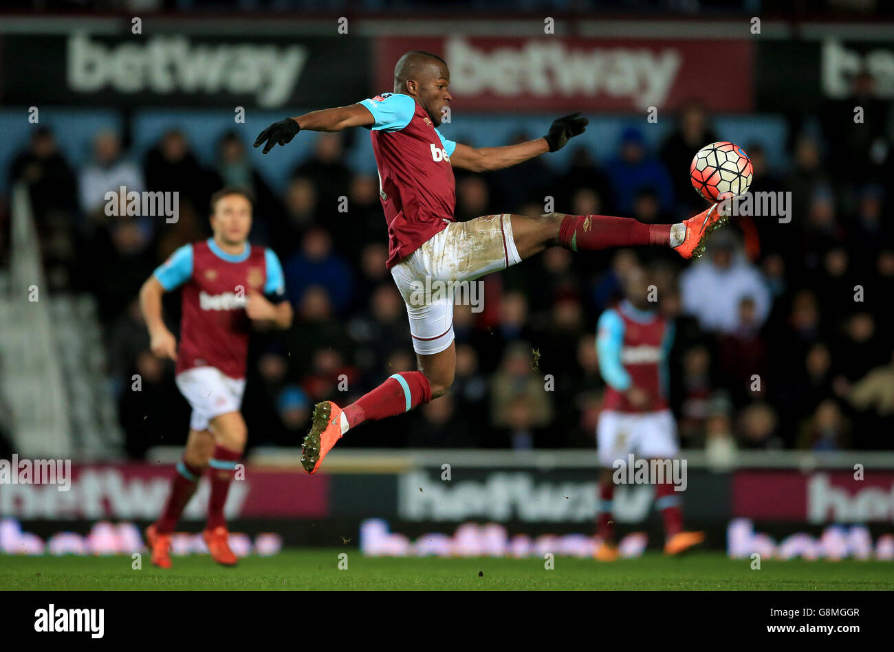 Enner Valencia von West Ham United während des Emirates FA Cup, viertes Spiel im Upton Park, London. Stockfoto