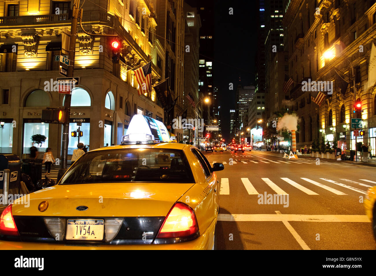 Gelbes Taxi, 5th Avenue, Manhattan, New York City, USA Stockfoto