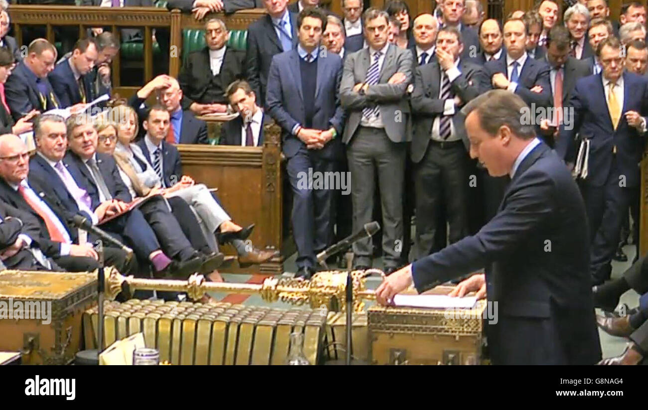 Premierminister David Cameron spricht im Londoner Unterhaus Abgeordnete an, um seine Argumente für einen Aufenthalt in der Europäischen Union zu darlegen. Stockfoto