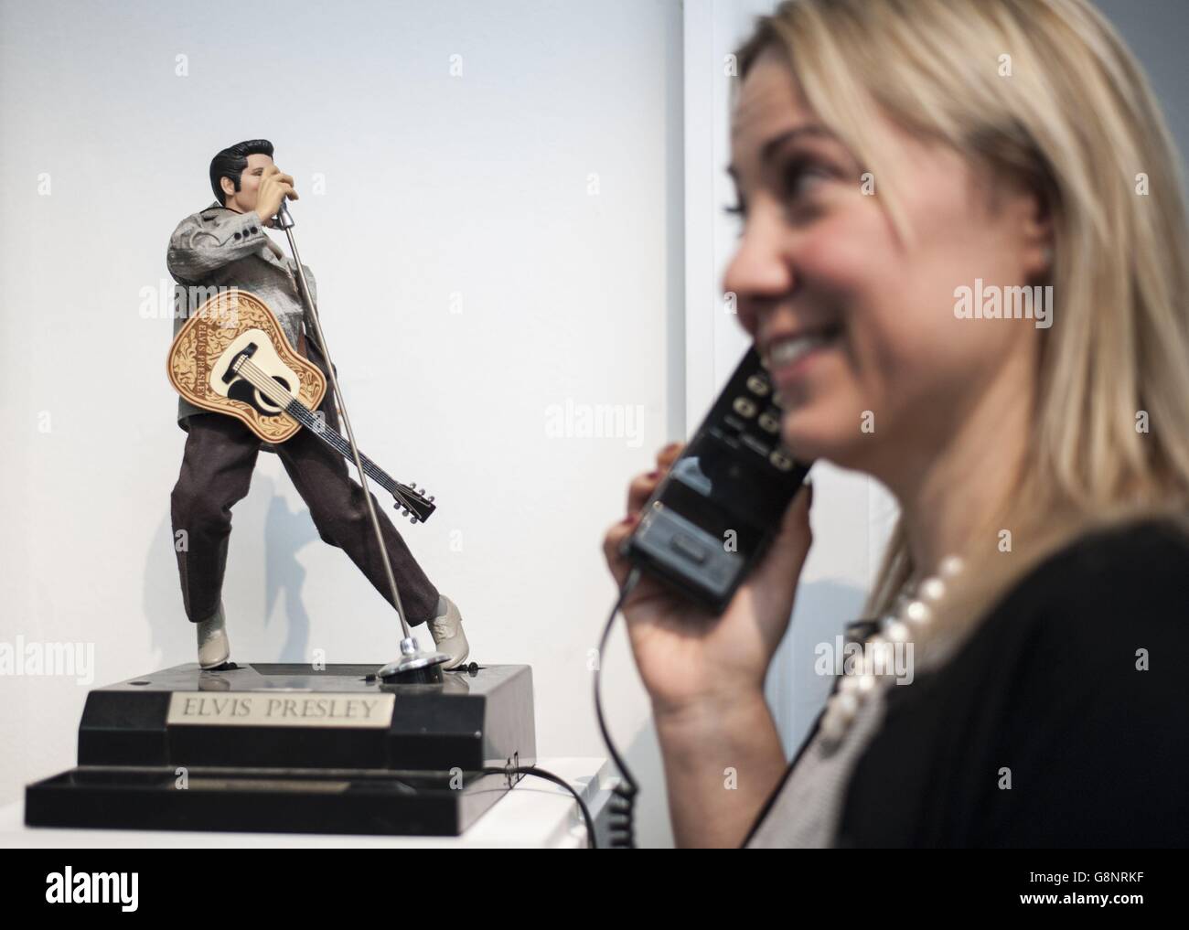 Deborah, Duchess of Devonshire, The Last of The Mitford Schwestern Verkauf - London Stockfoto Deborah, Duchess of Devonshire, The Last of The Mitford Schwestern Verkauf - London Stockfoto