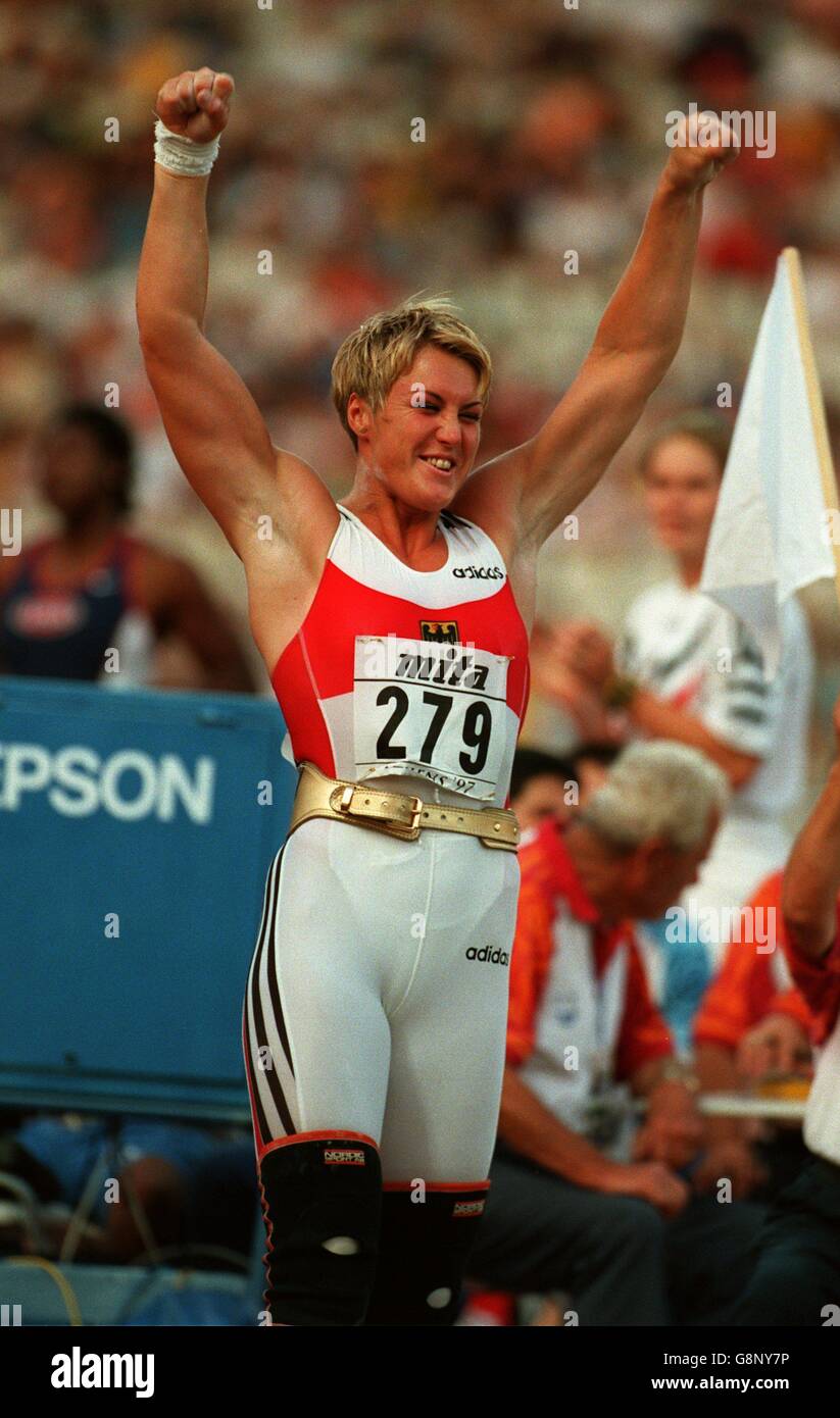 Leichtathletik - sechste World Championship - Athen 1997 - Women Schuss setzen Finale Stockfoto