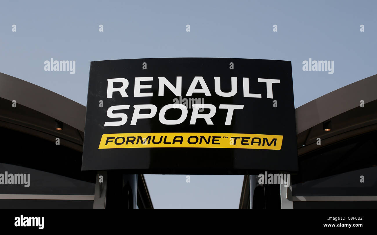 2016 Tests - erster Tag - Circuit de Catalunya. Renault Sport Logo am ersten Tag des Testens auf dem Circuit de Catalunya, Barcelona. Stockfoto