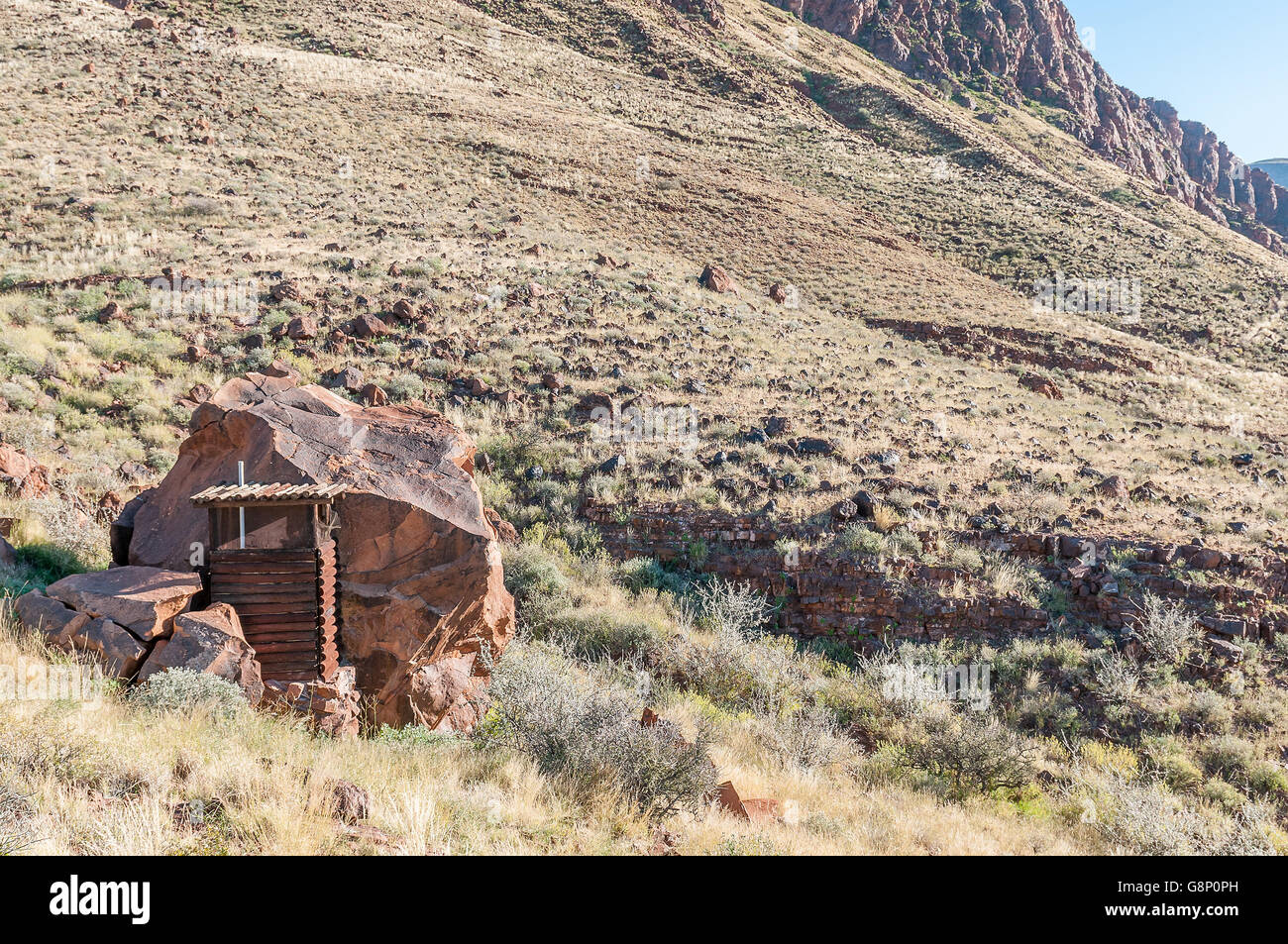 Ein Long-Drop-WC auf dem Campingplatz am Rand der Brukkaros Vulkan in der Nähe von Keetmanshoop in Namibia Stockfoto