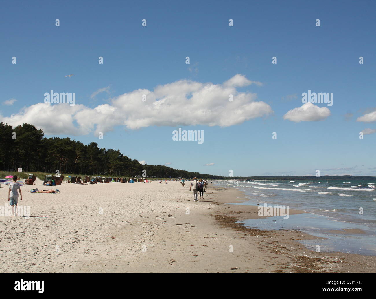 Peole walking am Strand. Rügen Stockfoto